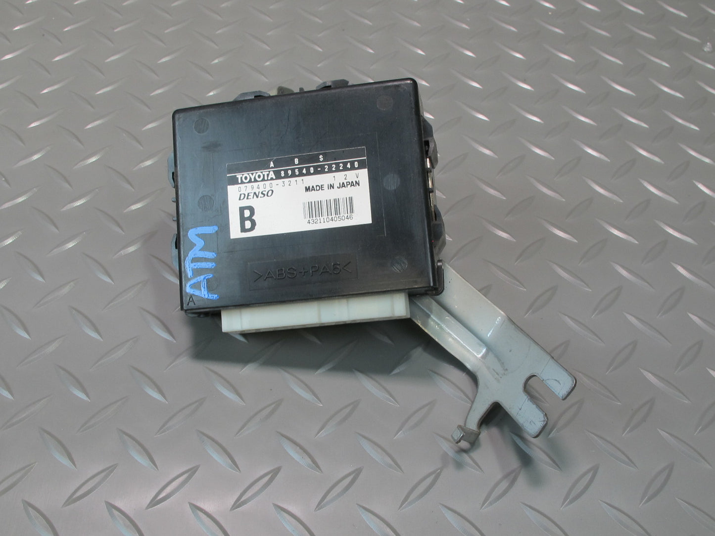 96-00 Toyota Cresta MARK2 JZX100 Anti Lock Brake ABS Control Module 89540-22240