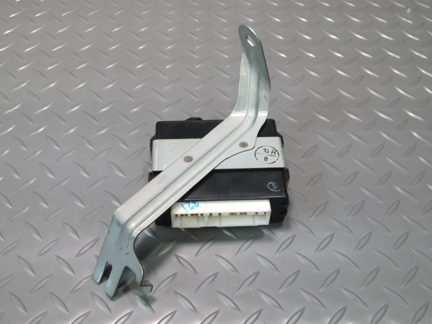 96-00 Toyota Cresta MARK2 JZX100 Anti Lock Brake ABS Control Module 89540-22240