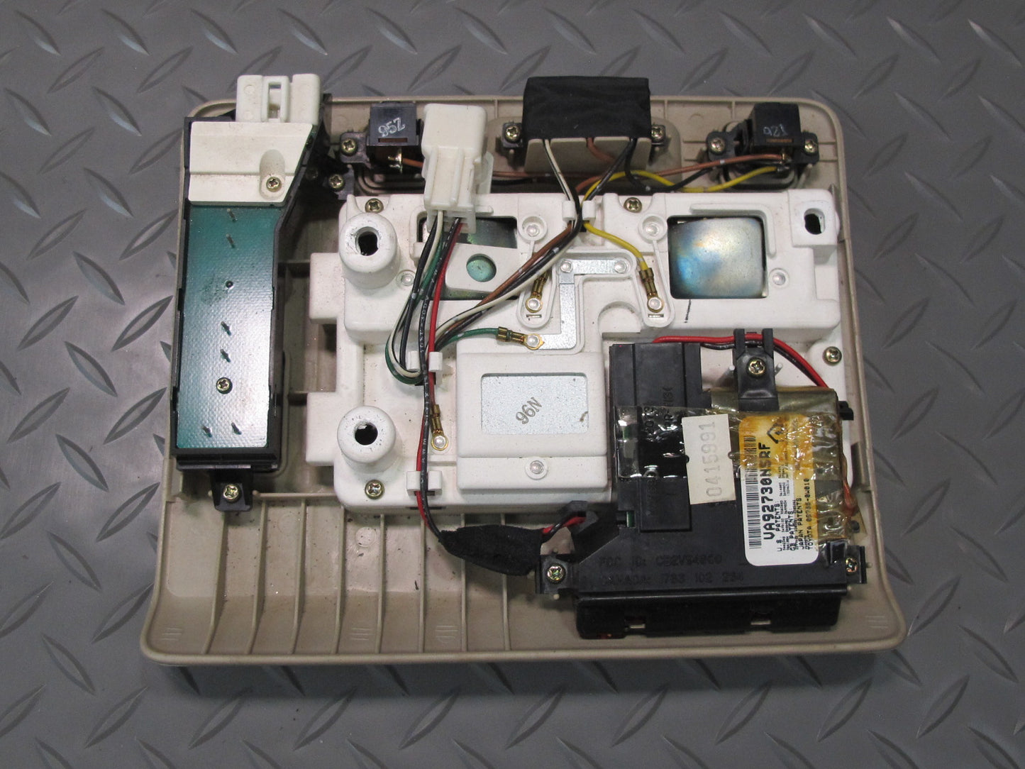 98-00 UCF20L LS400 Set of 5 Front & Rear Overhead Dome Light Lamp Ivory OEM