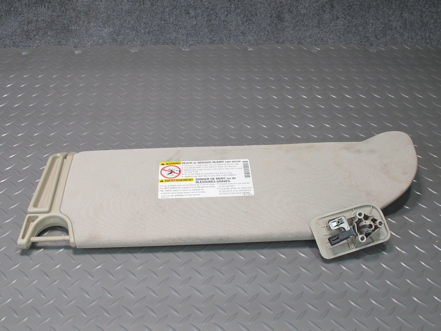 2008-2009 Hummer H2 Set of 2 Front Left & Right Sun Visor Beige