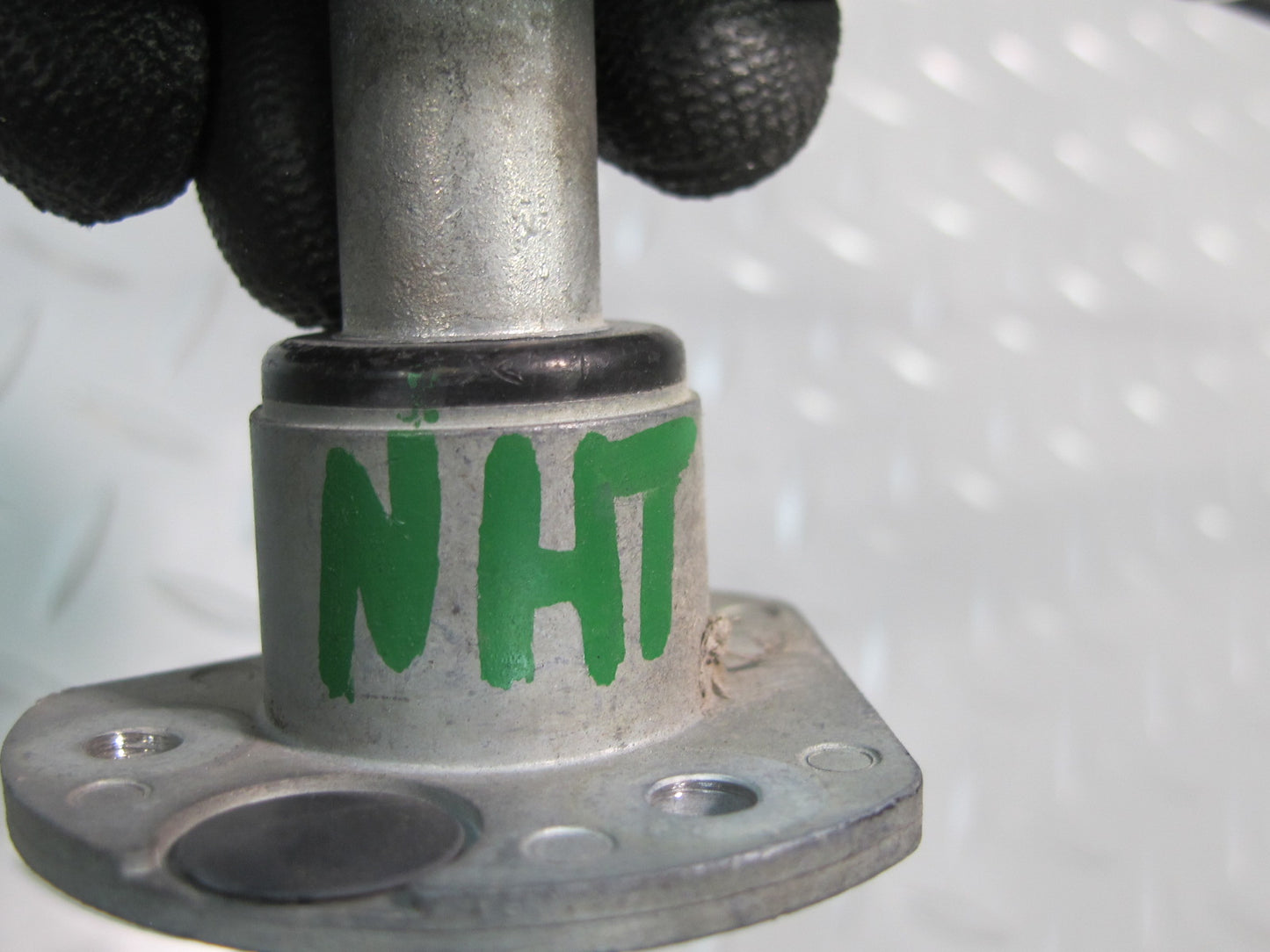 2008-2009 Hummer H2 Front Right Fender Radio Antenna Assembly