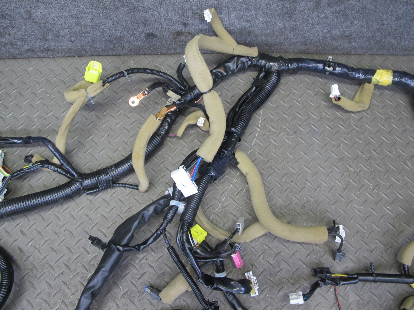 2014 Nissan 370Z Coupe M/T Touring Main Dash Dashboard Wire Wiring Harness OEM