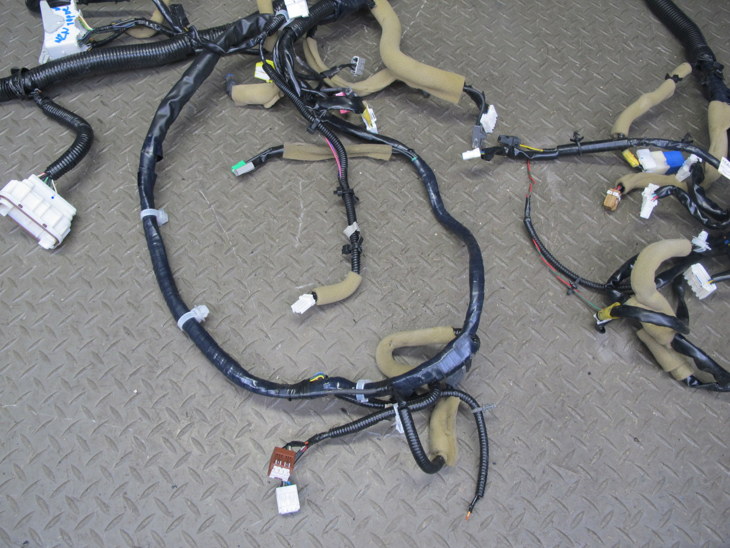 2014 Nissan 370Z Coupe M/T Touring Main Dash Dashboard Wire Wiring Harness OEM