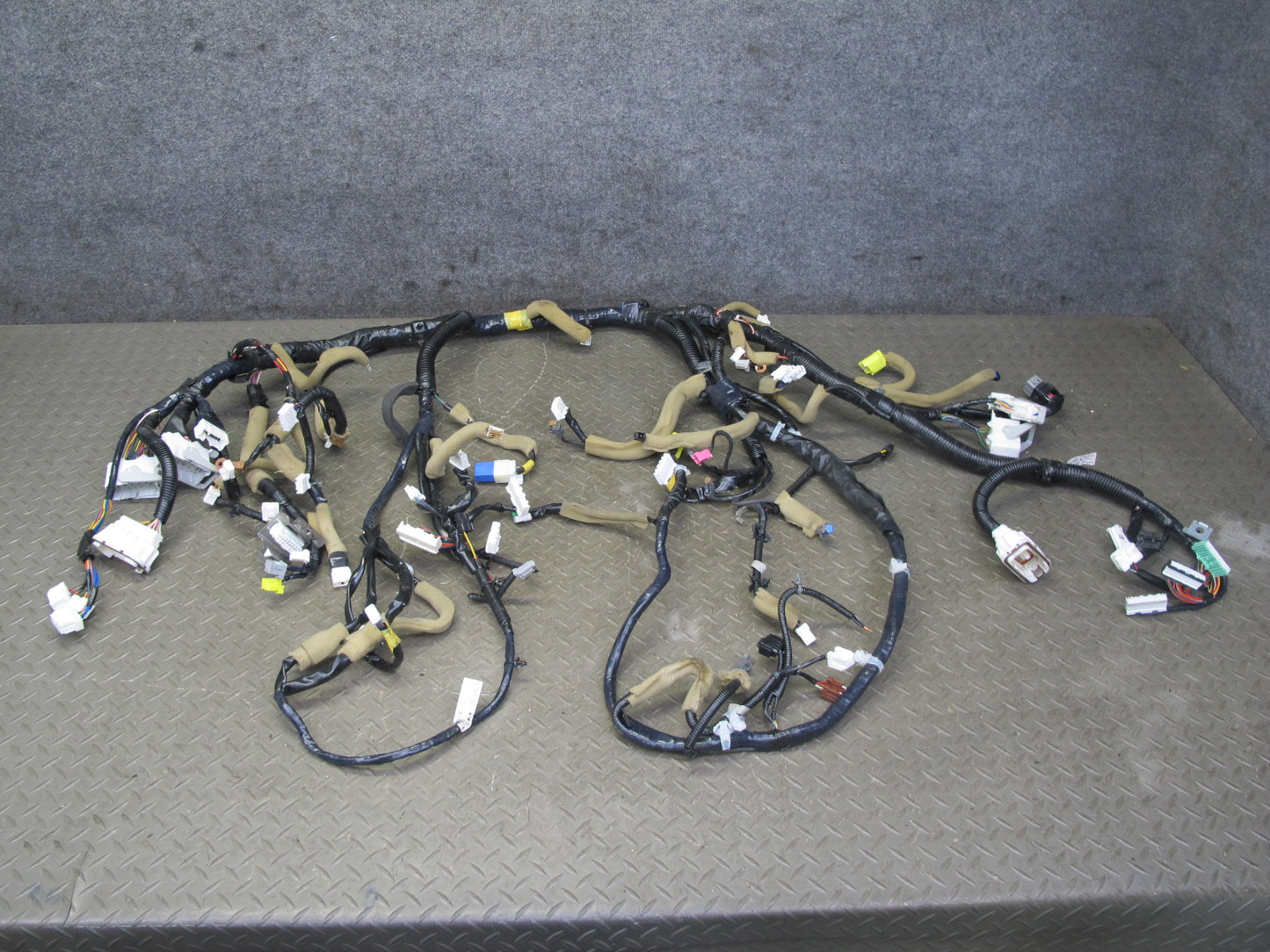 2014 Nissan 370Z Coupe M/T Touring Main Dash Dashboard Wire Wiring Harness OEM