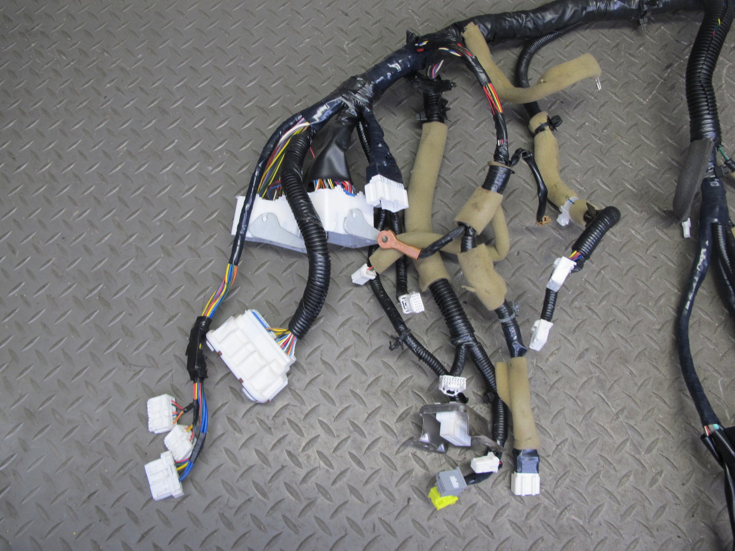 2014 Nissan 370Z Coupe M/T Touring Main Dash Dashboard Wire Wiring Harness OEM