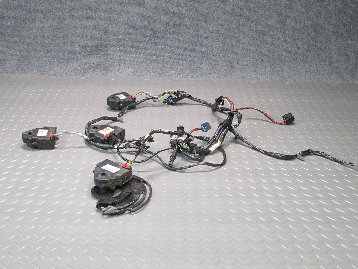 2008-2009 Hummer H2 Front A/C Heater Flap Door Actuator Motor Wiring Set