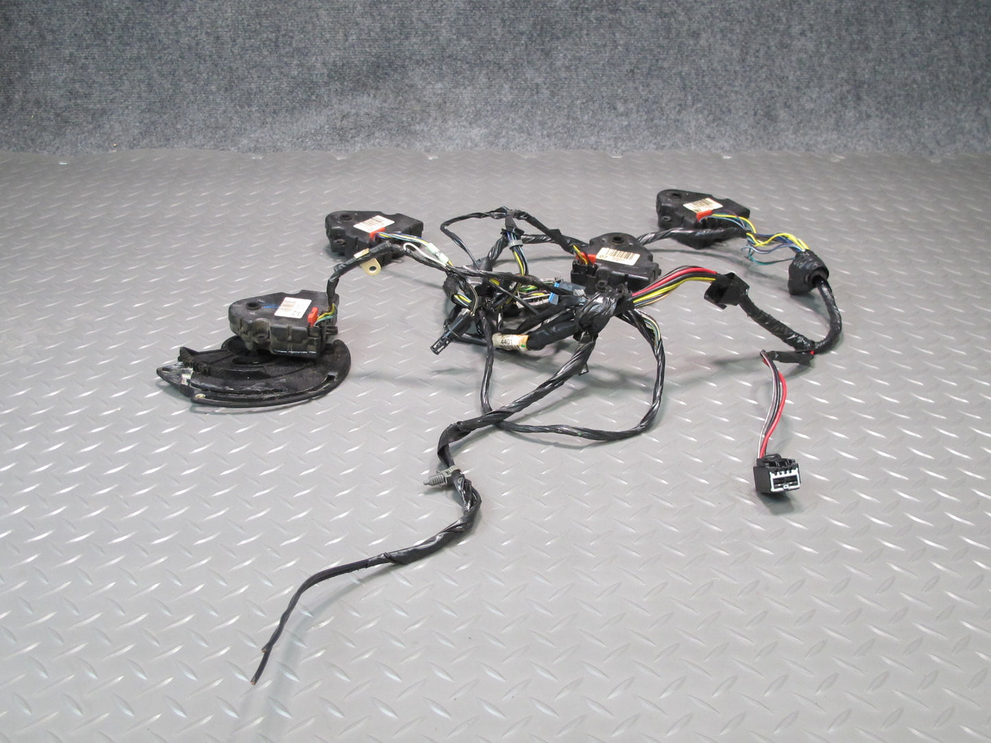 2008-2009 Hummer H2 Front A/C Heater Flap Door Actuator Motor Wiring Set