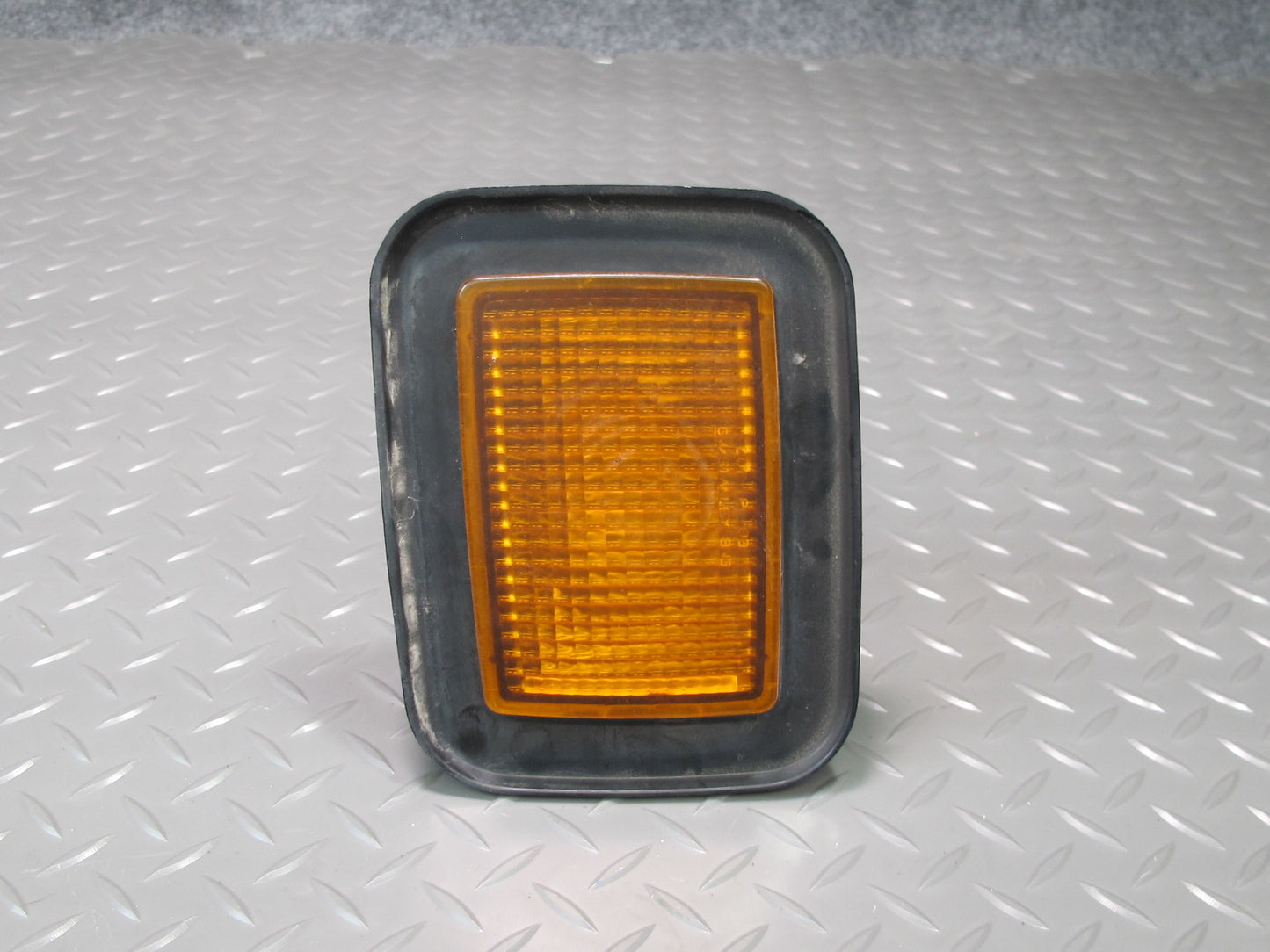 2003-2009 Hummer H2 Front Left & Right Side Turn Signal Parking Light Lamp Set