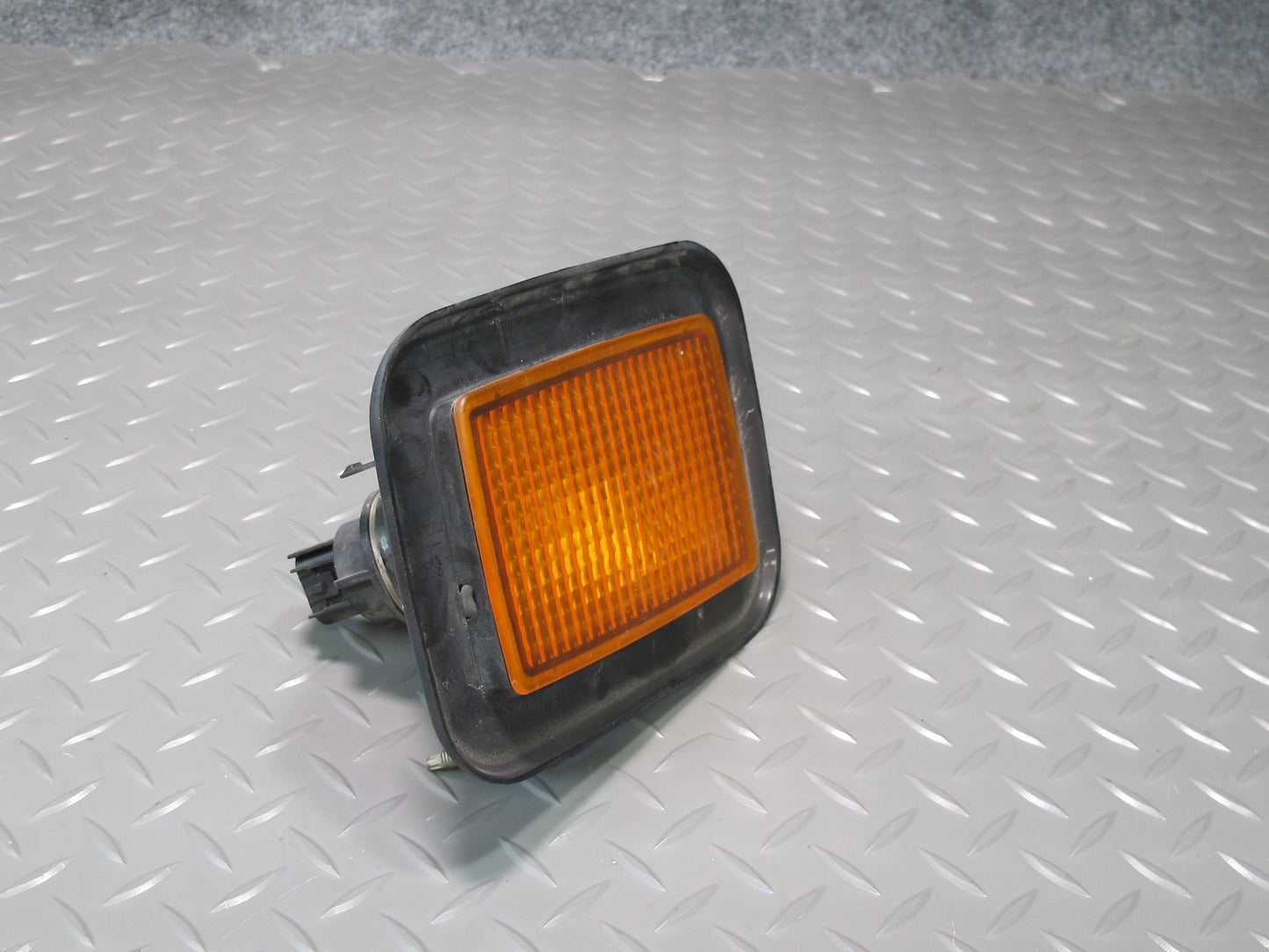 2003-2009 Hummer H2 Front Left & Right Side Turn Signal Parking Light Lamp Set