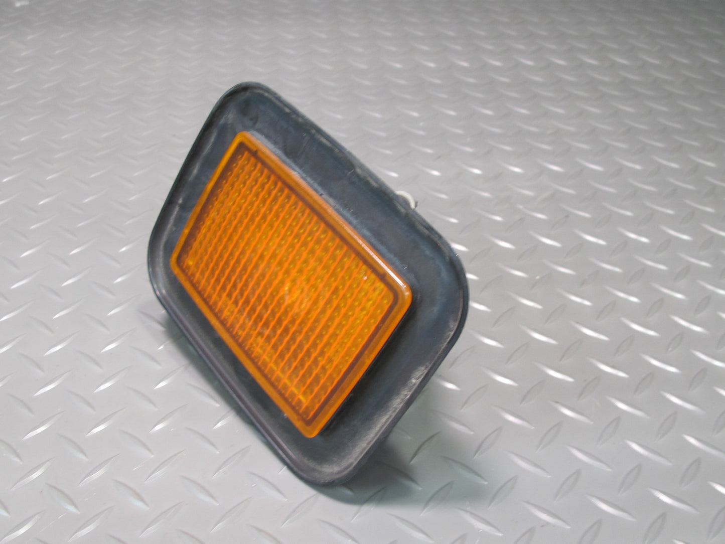 2003-2009 Hummer H2 Front Left & Right Side Turn Signal Parking Light Lamp Set