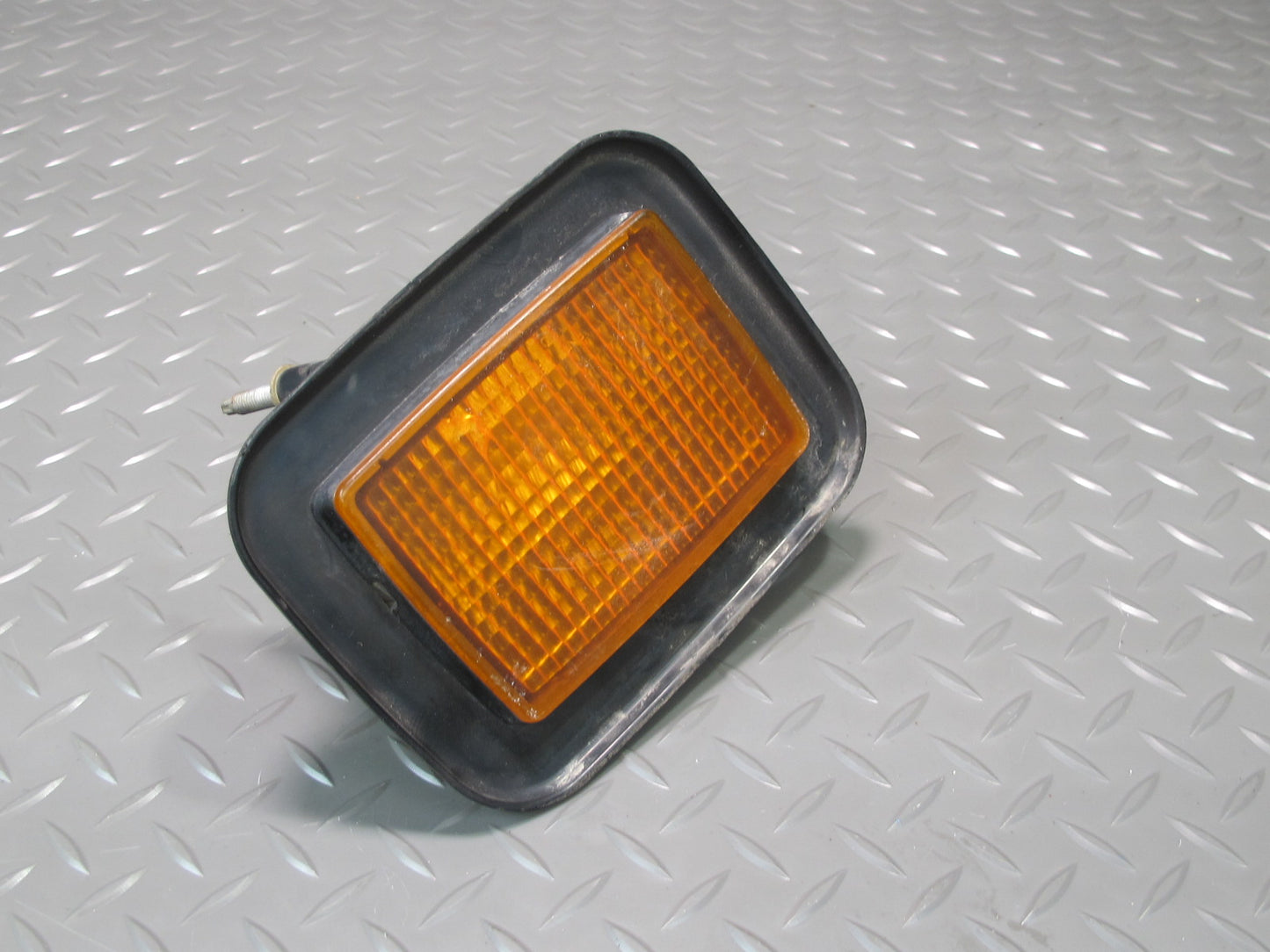 2003-2009 Hummer H2 Front Left & Right Side Turn Signal Parking Light Lamp Set