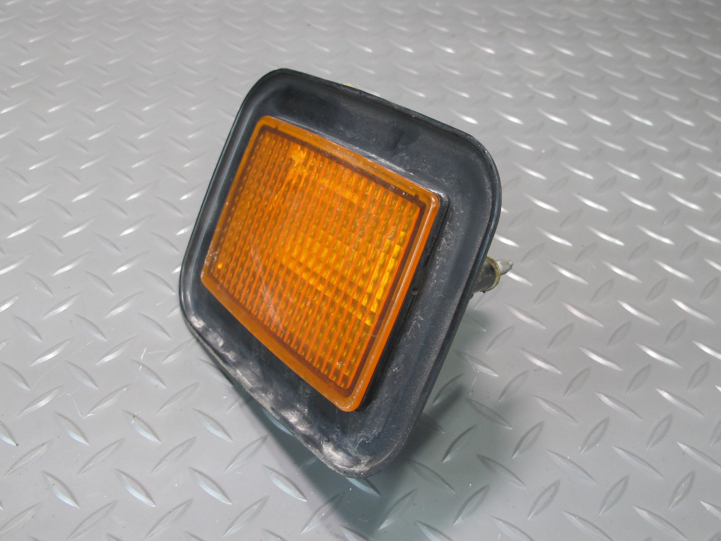 2003-2009 Hummer H2 Front Left & Right Side Turn Signal Parking Light Lamp Set