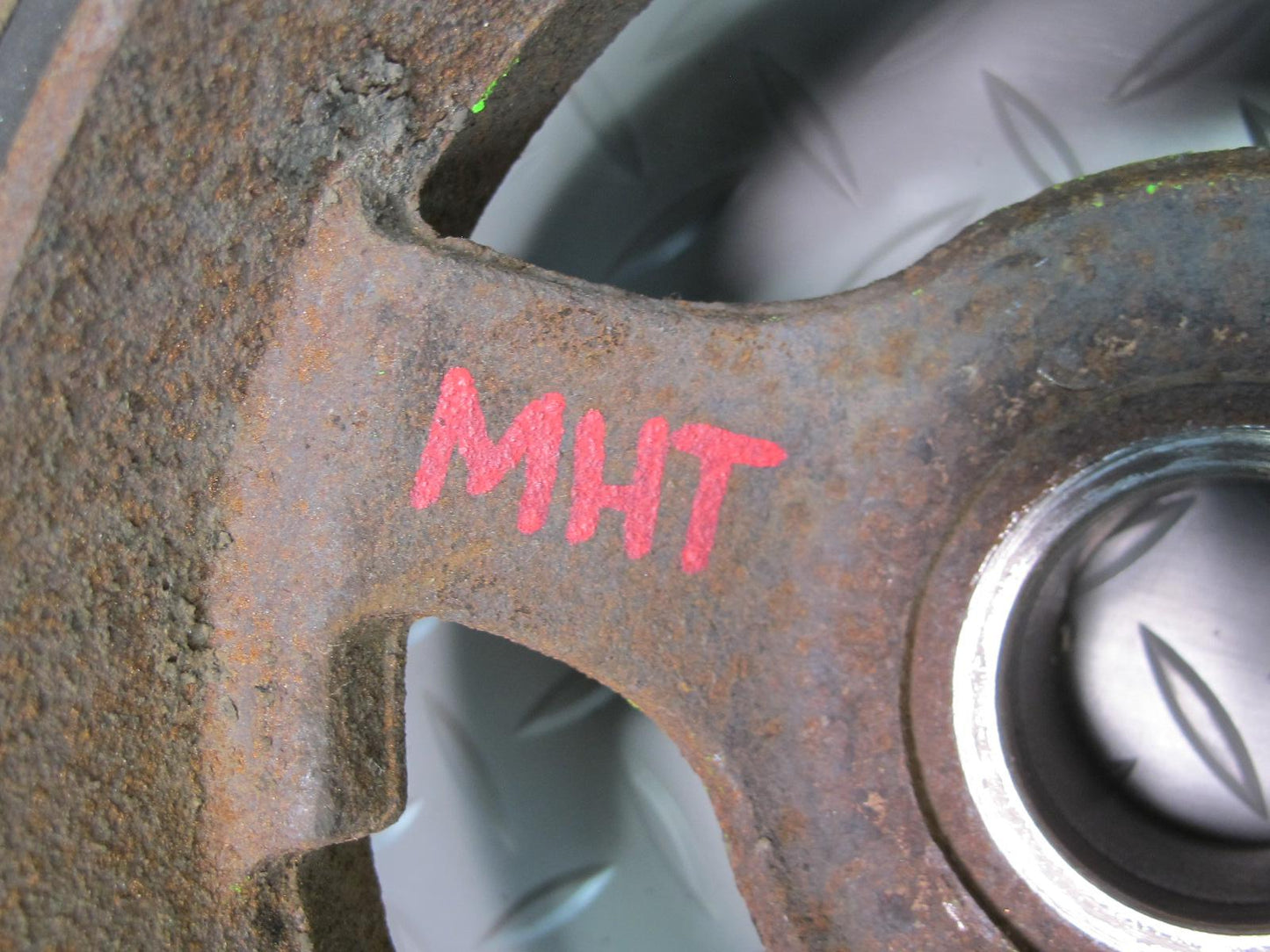 2003-2007 Hummer H2 6.0L Engine Harmonic Balancer Crankshaft Pulley