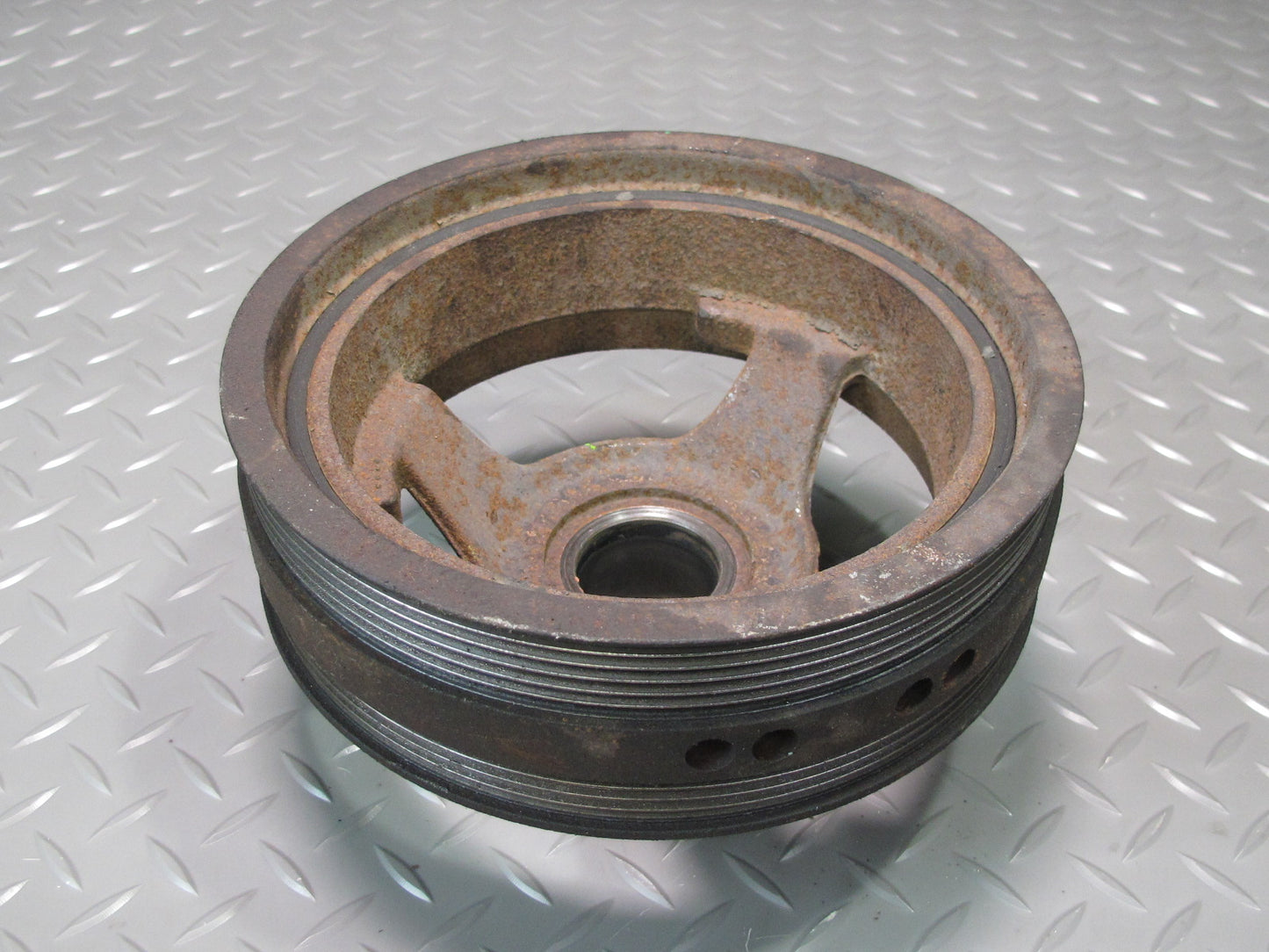 2003-2007 Hummer H2 6.0L Engine Harmonic Balancer Crankshaft Pulley