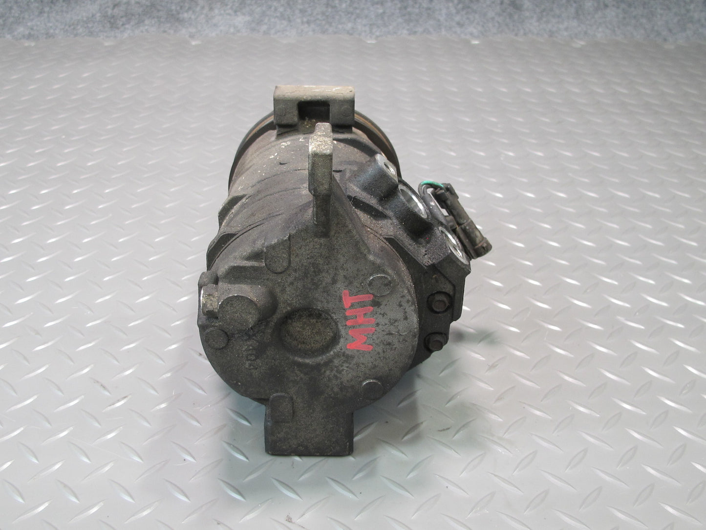 2003-2007 Hummer H2 6.0L Engine A/C Air Condition Compressor