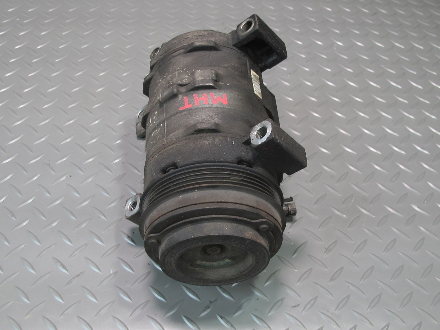 2003-2007 Hummer H2 6.0L Engine A/C Air Condition Compressor