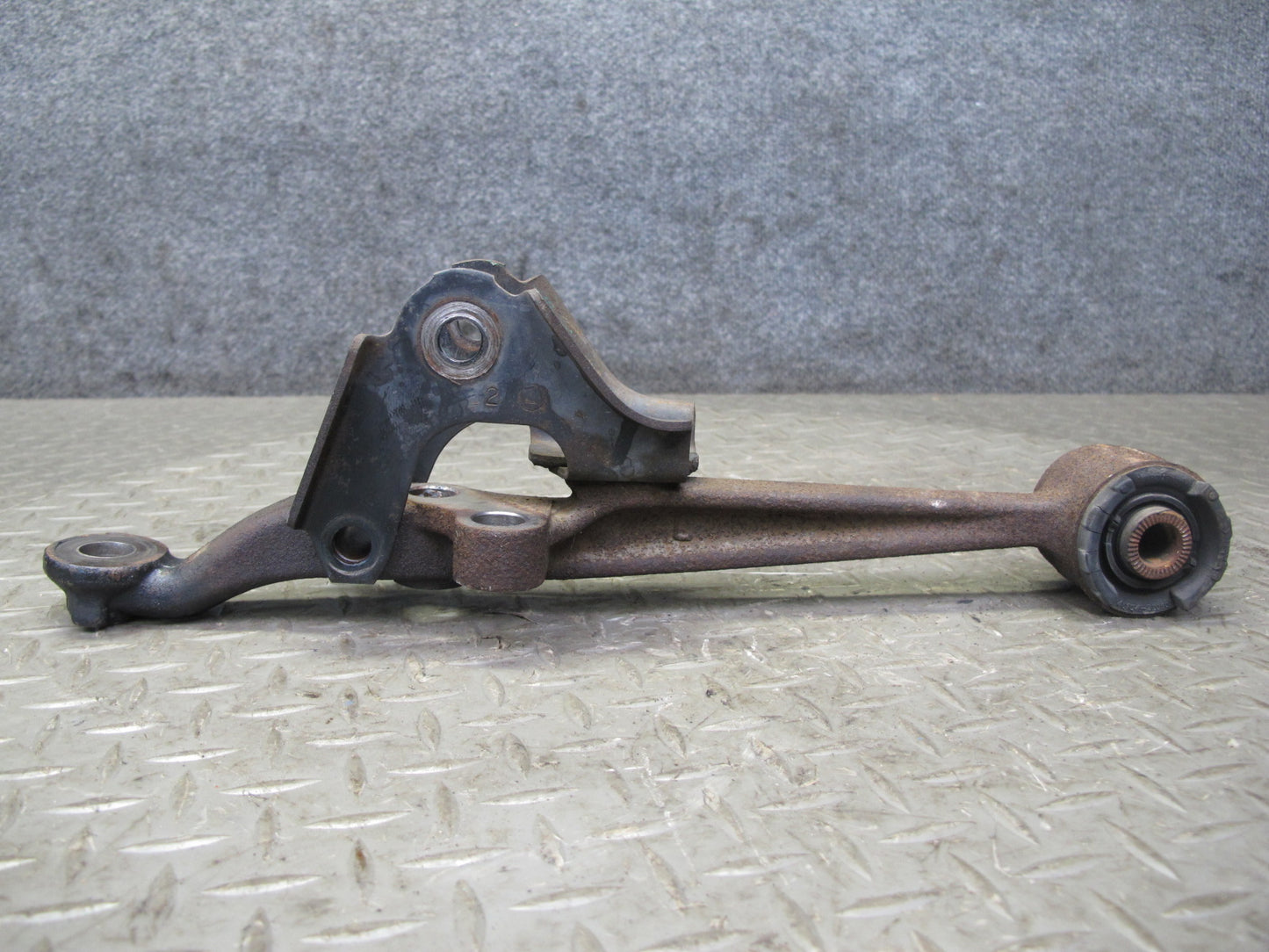 96-00 Toyota MARK2 JZX100 Tourer Set of 2 Front Left Suspension Control Arm OEM
