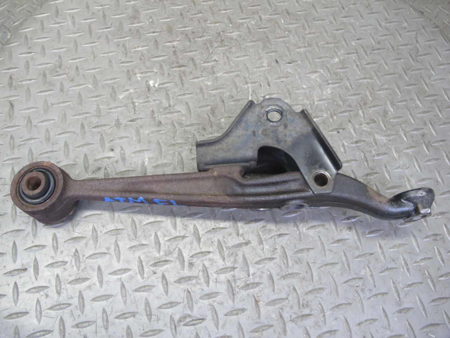 96-00 Toyota MARK2 JZX100 Tourer Set of 2 Front Left Suspension Control Arm OEM