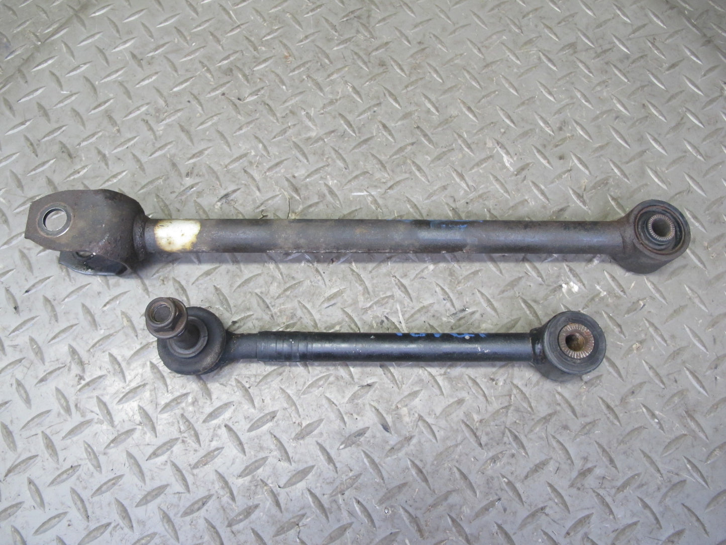 96-98 Toyota MARK2 JZX100 Tourer Set of 4 Rear Left Suspension Control Arm OEM