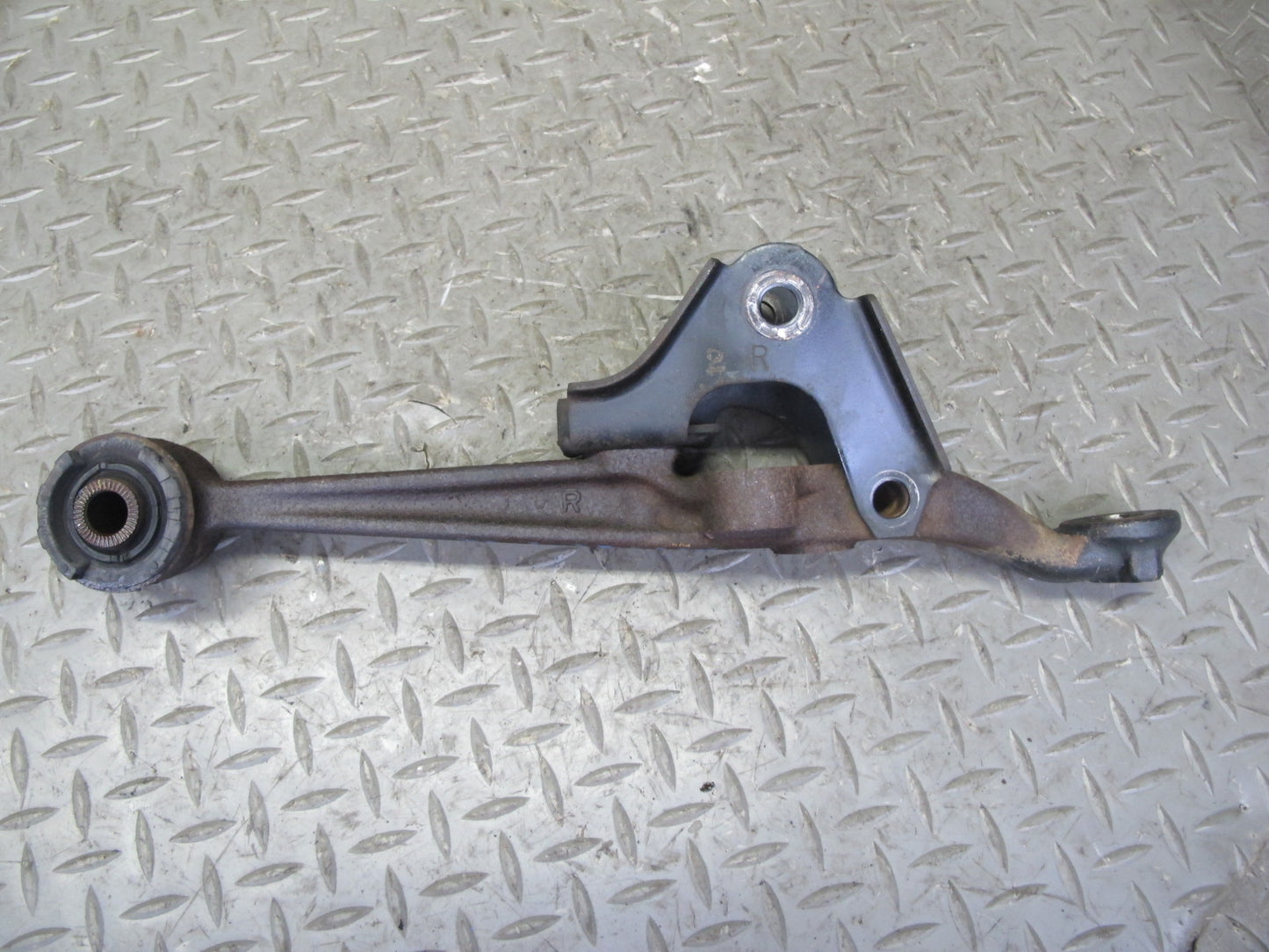 96-00 Toyota MARK2 JZX100 Tourer Set of 2 Front Right Suspension Control Arm OEM