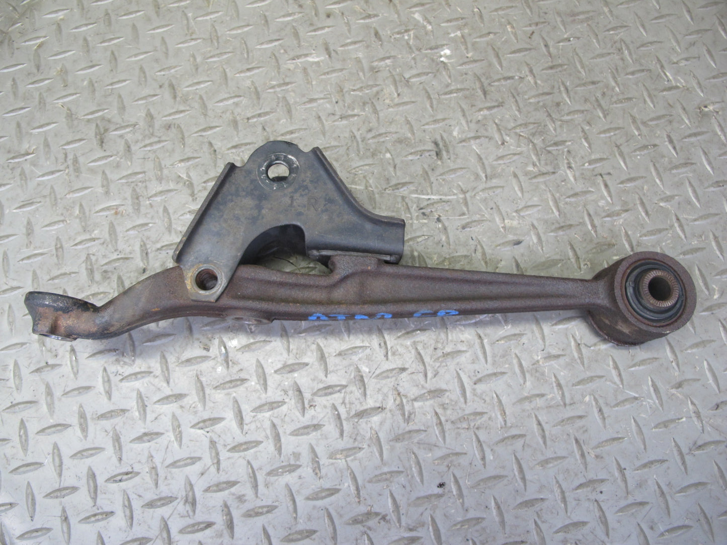96-00 Toyota MARK2 JZX100 Tourer Set of 2 Front Right Suspension Control Arm OEM