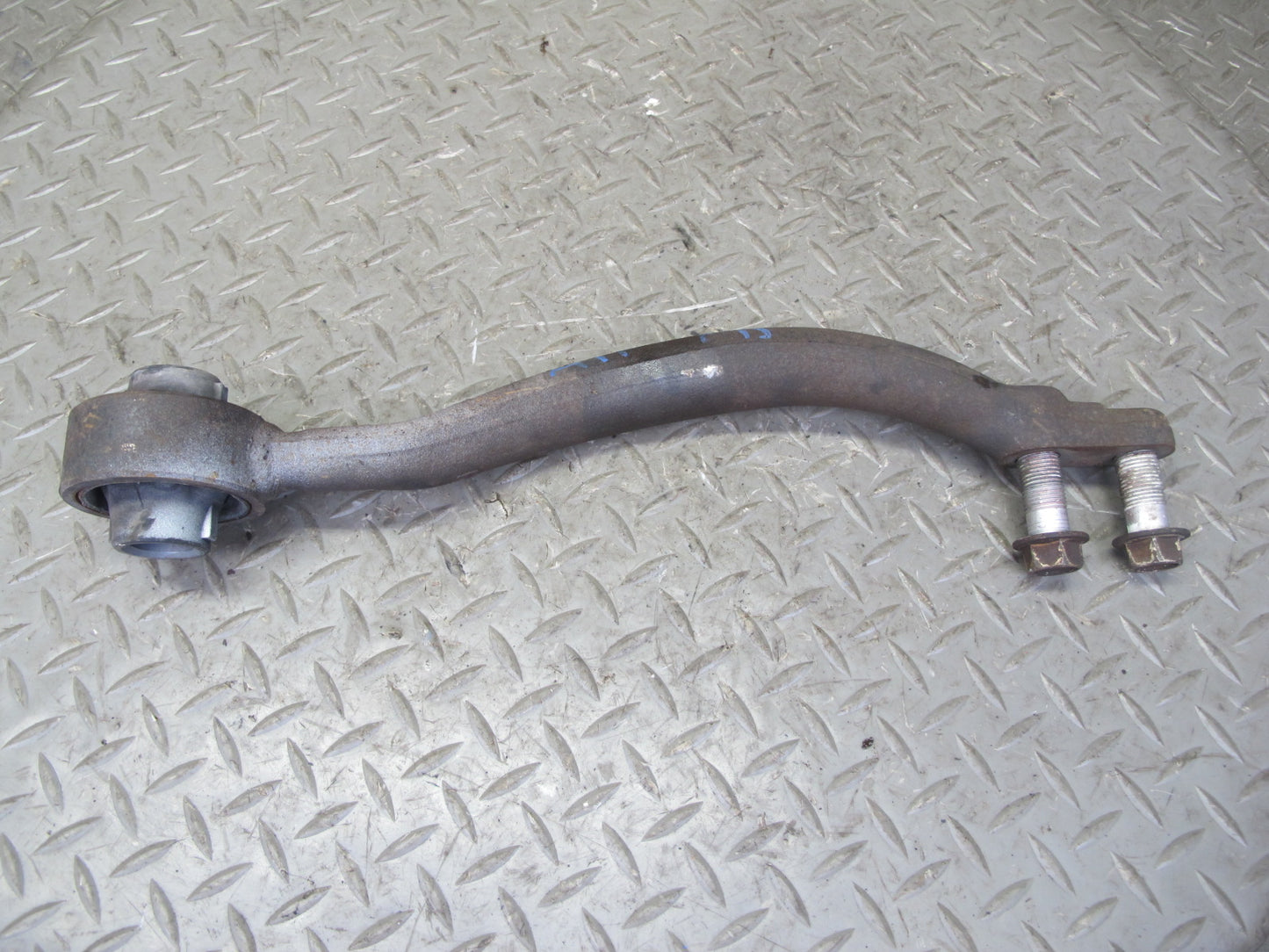 96-00 Toyota MARK2 JZX100 Tourer Set of 2 Front Right Suspension Control Arm OEM