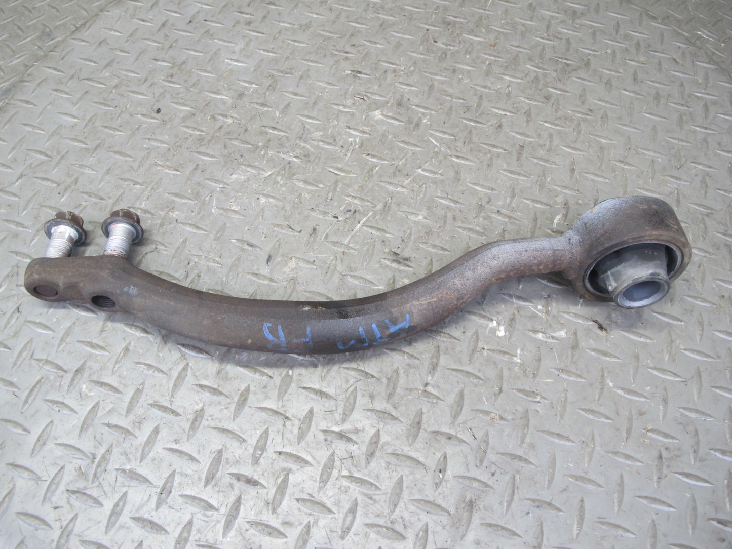 96-00 Toyota MARK2 JZX100 Tourer Set of 2 Front Right Suspension Control Arm OEM