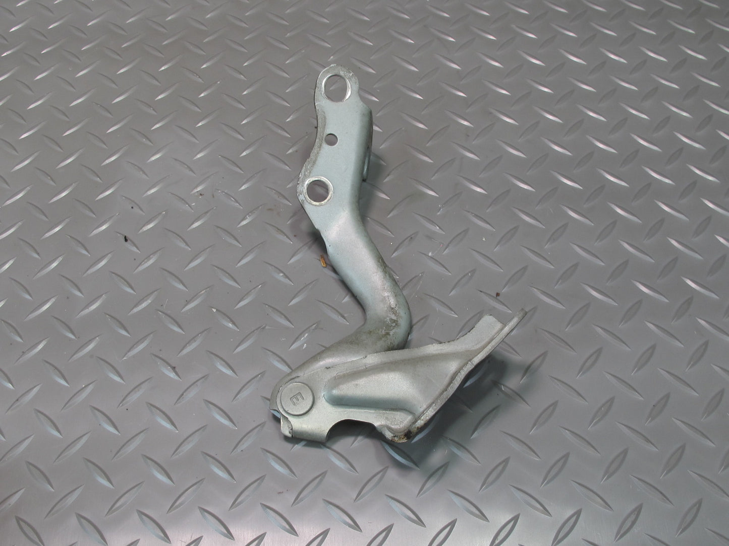 95-00 Lexus UCF20L LS400 Set of 2 Front Left & Right Hood Hinge OEM