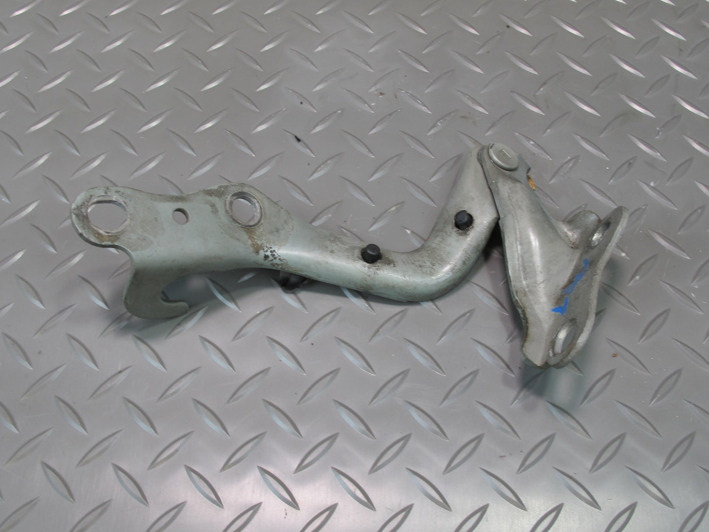 95-00 Lexus UCF20L LS400 Set of 2 Front Left & Right Hood Hinge OEM