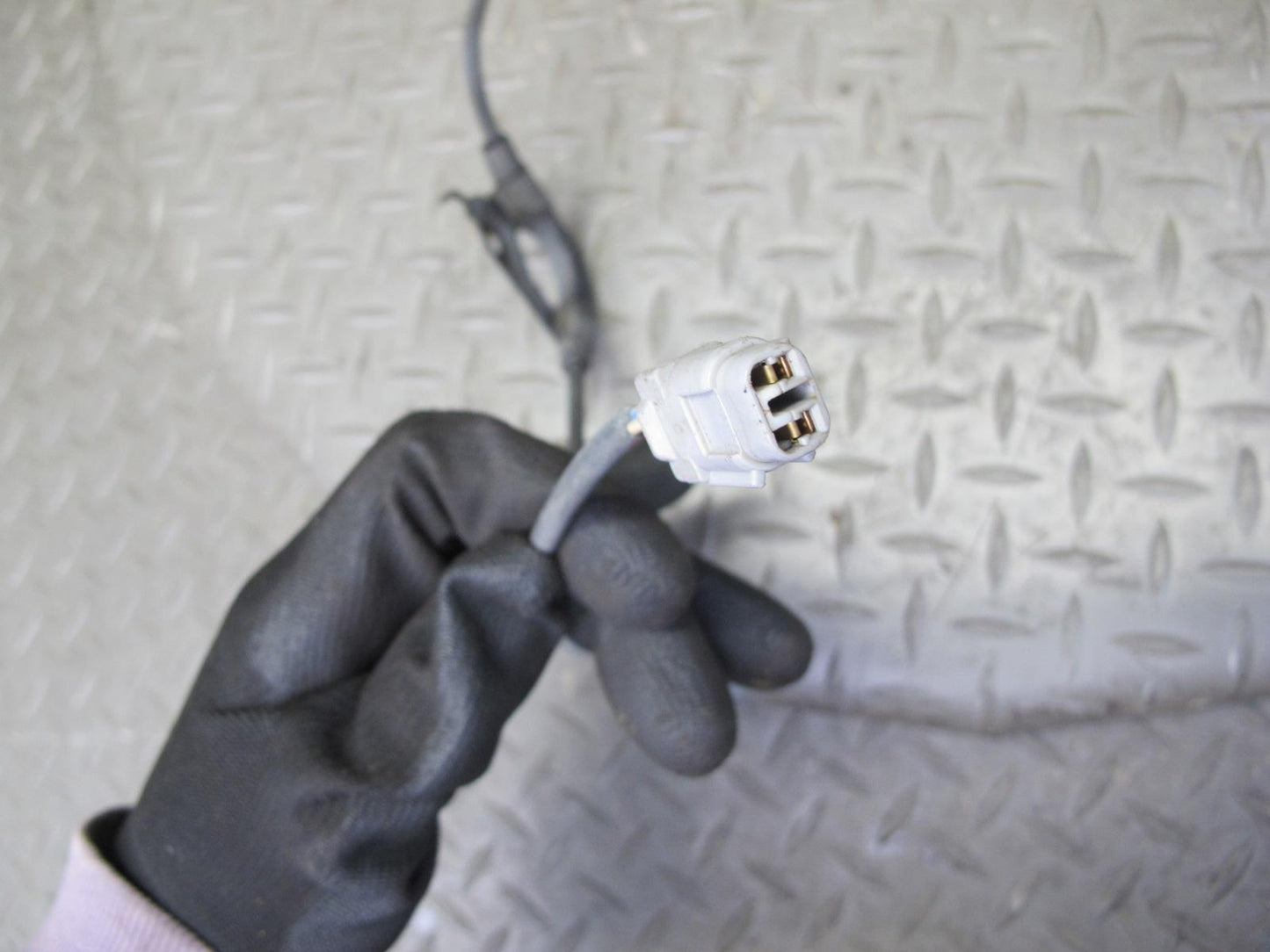 96-00 Toyota MARK2 JZX100 Tourer S Front Right Spindle Knuckle Wheel Hub OEM