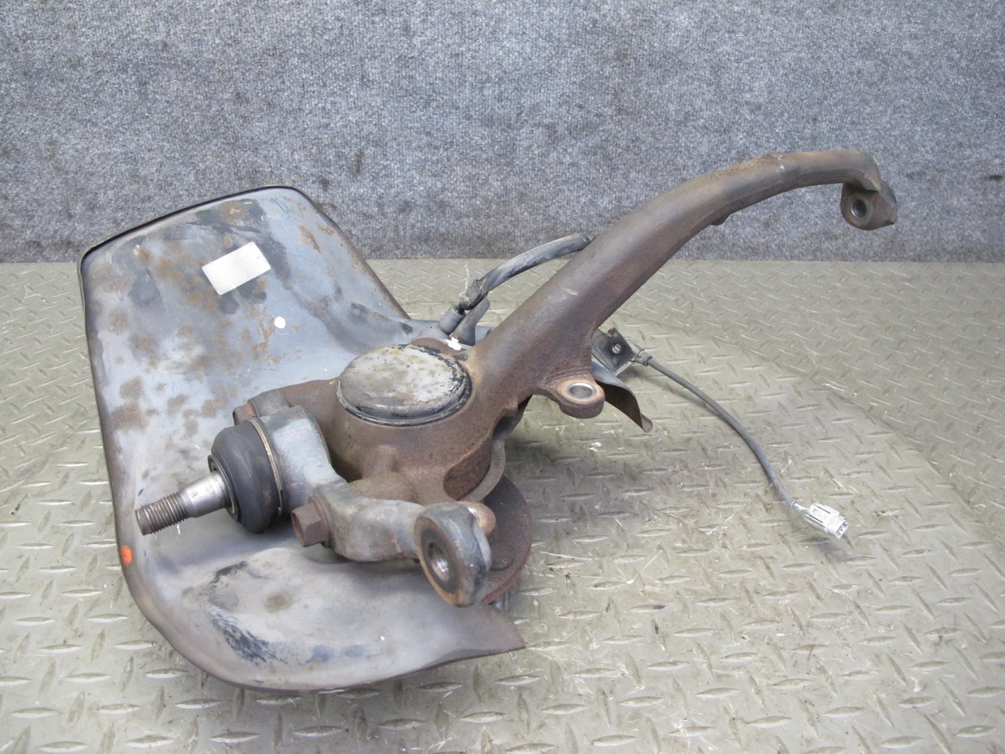 96-00 Toyota MARK2 JZX100 Tourer S Front Right Spindle Knuckle Wheel Hub OEM