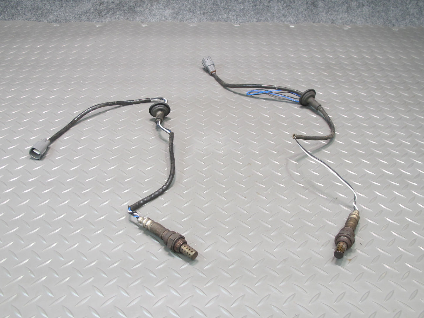 98-00 Lexus UCF20L LS400 Set of 2 Oxygen O2 Lambda Sensor OEM