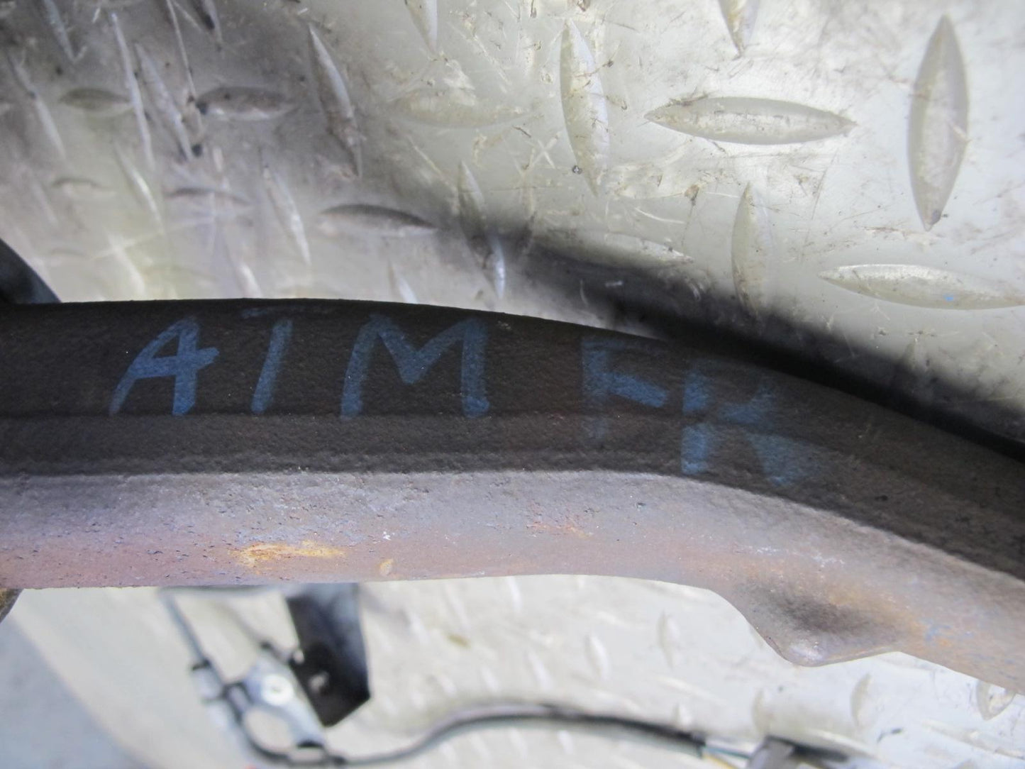 96-00 Toyota MARK2 JZX100 Tourer S Front Left Spindle Knuckle Wheel Hub OEM