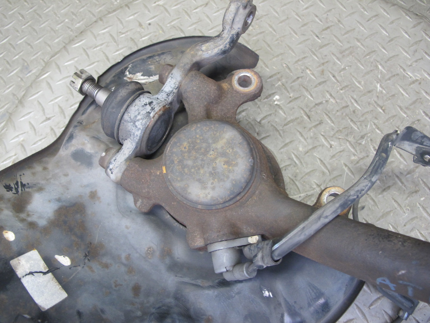 96-00 Toyota MARK2 JZX100 Tourer S Front Left Spindle Knuckle Wheel Hub OEM