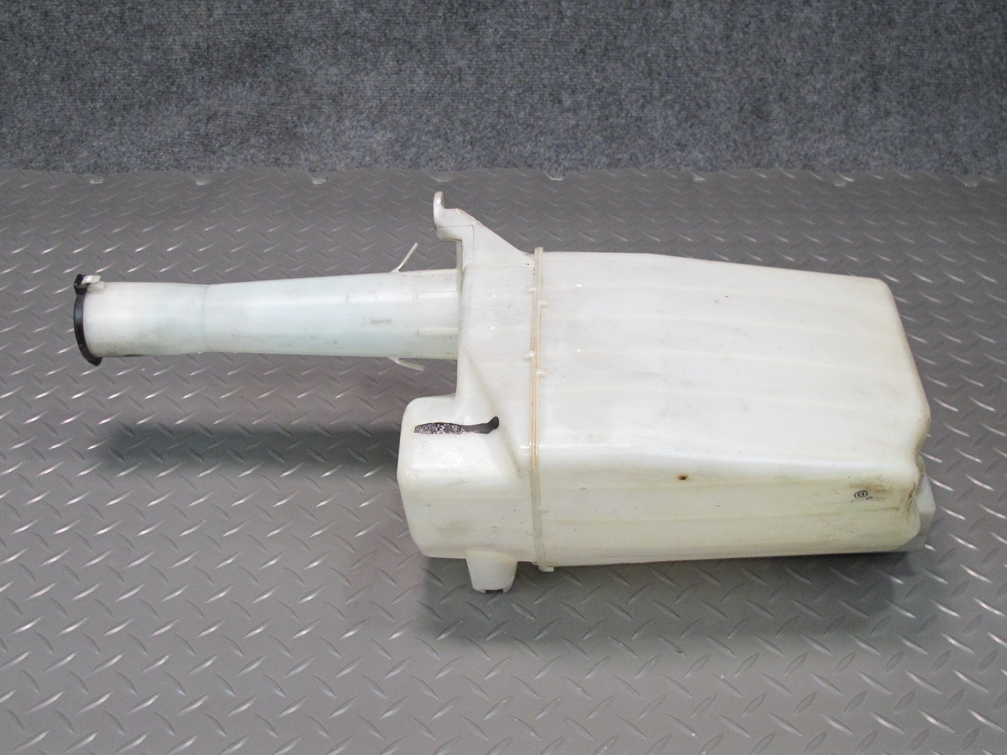 95-00 Lexus UCF20L LS400 Windshield Wiper Washer Reservoir Tank w Pump OEM