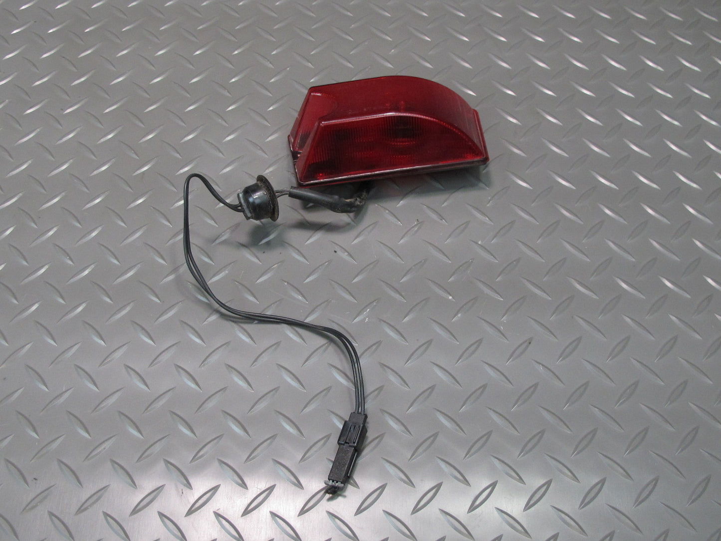 2003-2009 Hummer H2 Rear Roof Clearance Marker Light Lamp Set of 2