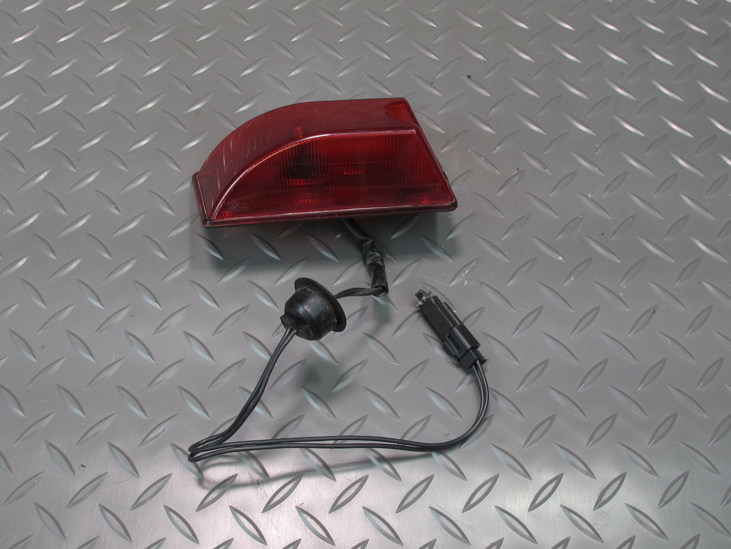2003-2009 Hummer H2 Rear Roof Clearance Marker Light Lamp Set of 2