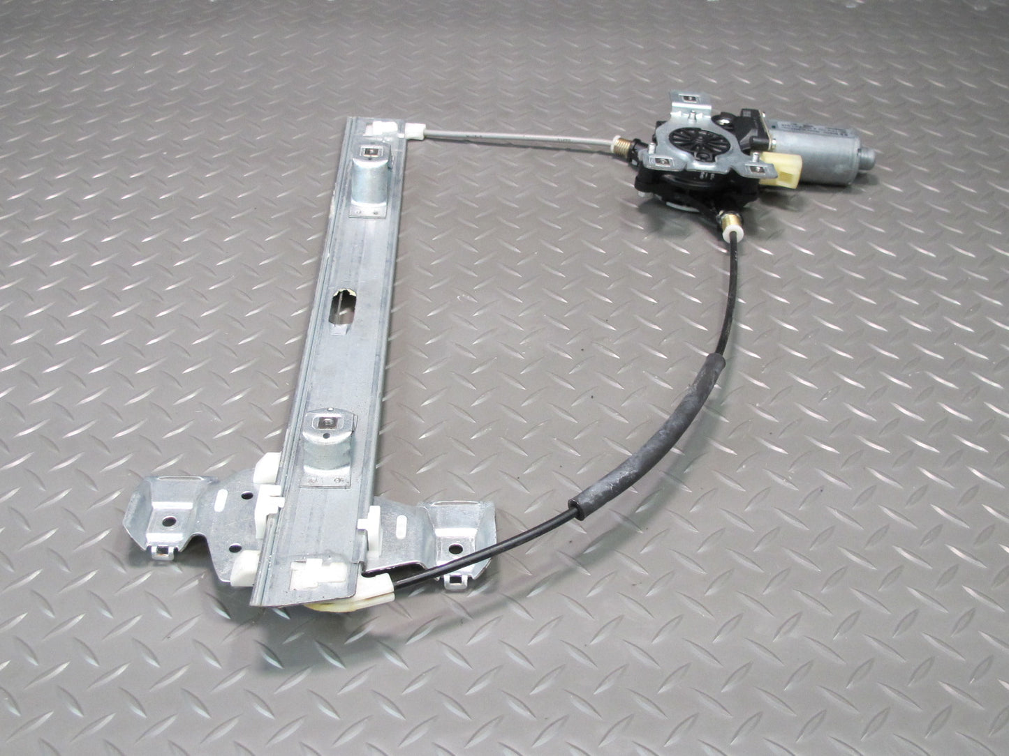 2003-2009 Hummer H2 Rear Left Door Window Regulator w Motor