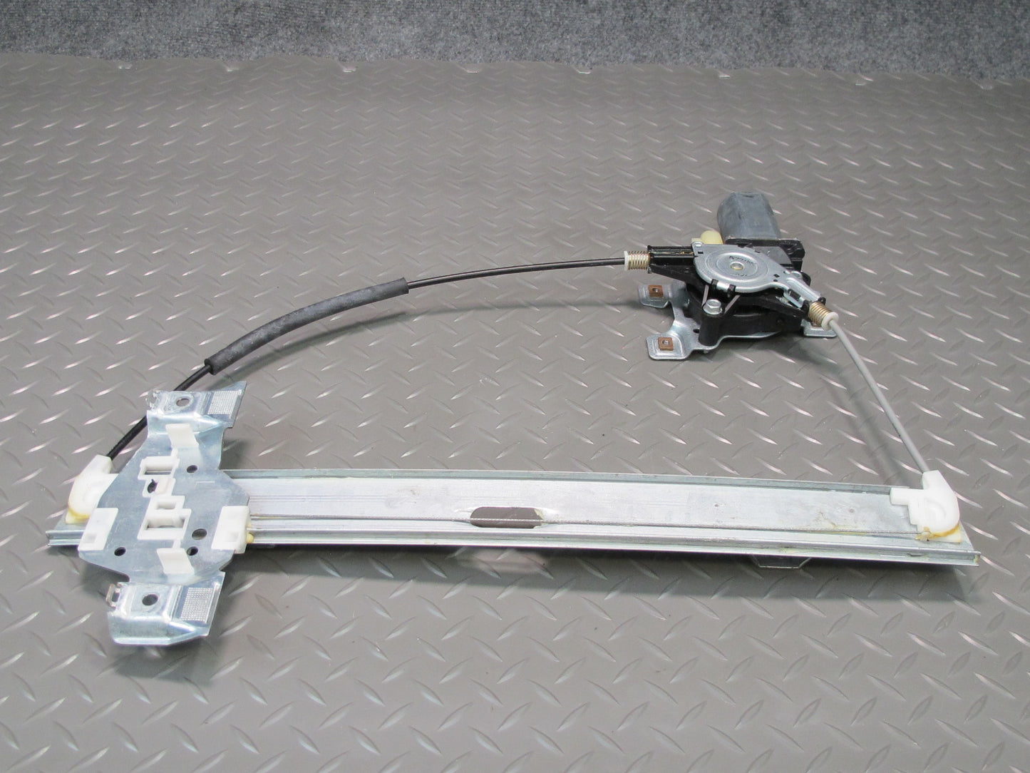 2003-2009 Hummer H2 Rear Left Door Window Regulator w Motor