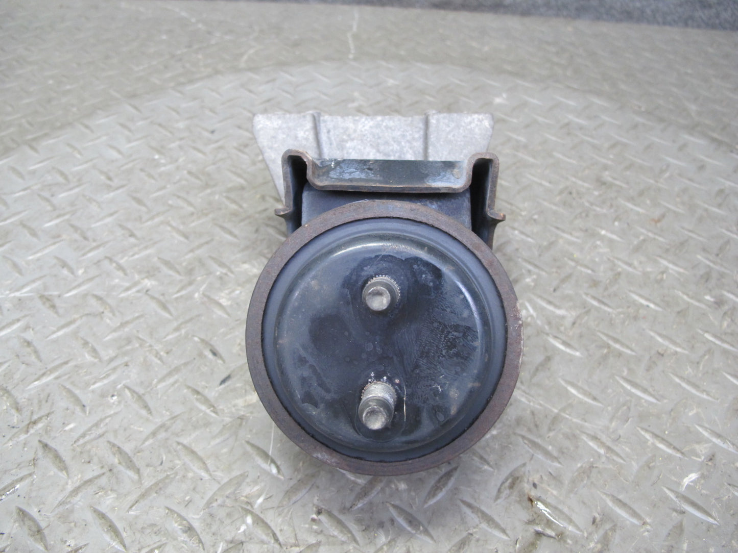 96-99 Toyota MARK2 JZX100 1JZGE Left & Right Engine Motor Mount Set OEM