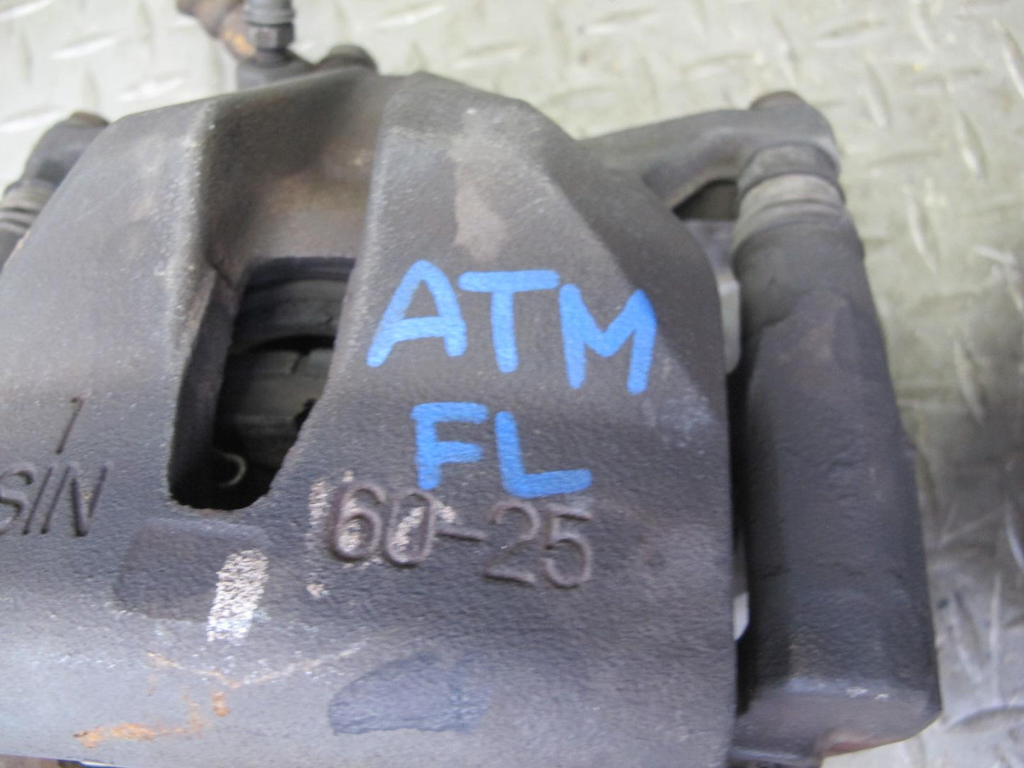 96-00 Toyota MARK2 JZX100 Tourer S Set of 2 Front Left & Right Brake Caliper OEM