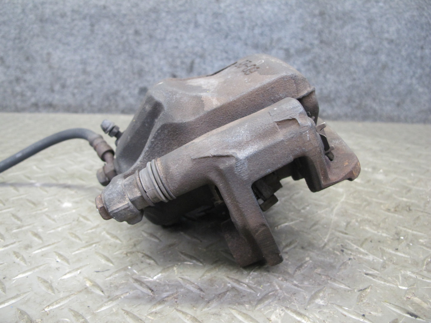 96-00 Toyota MARK2 JZX100 Tourer S Set of 2 Front Left & Right Brake Caliper OEM