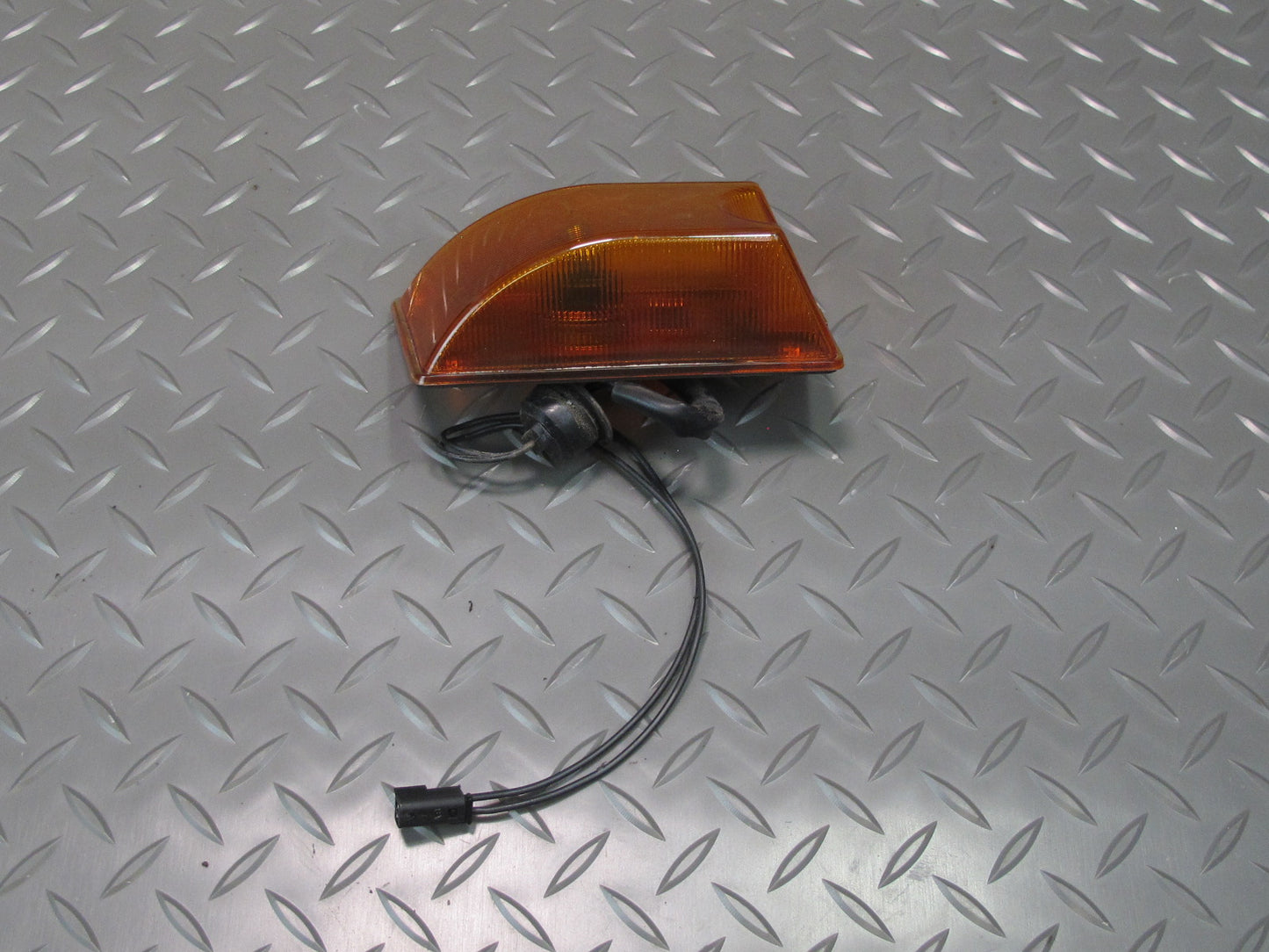 2003-2009 Hummer H2 Front Roof Clearance Marker Light Lamp Set of 2