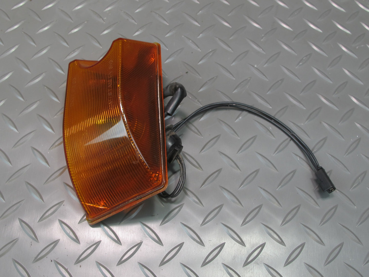 2003-2009 Hummer H2 Front Roof Clearance Marker Light Lamp Set of 2