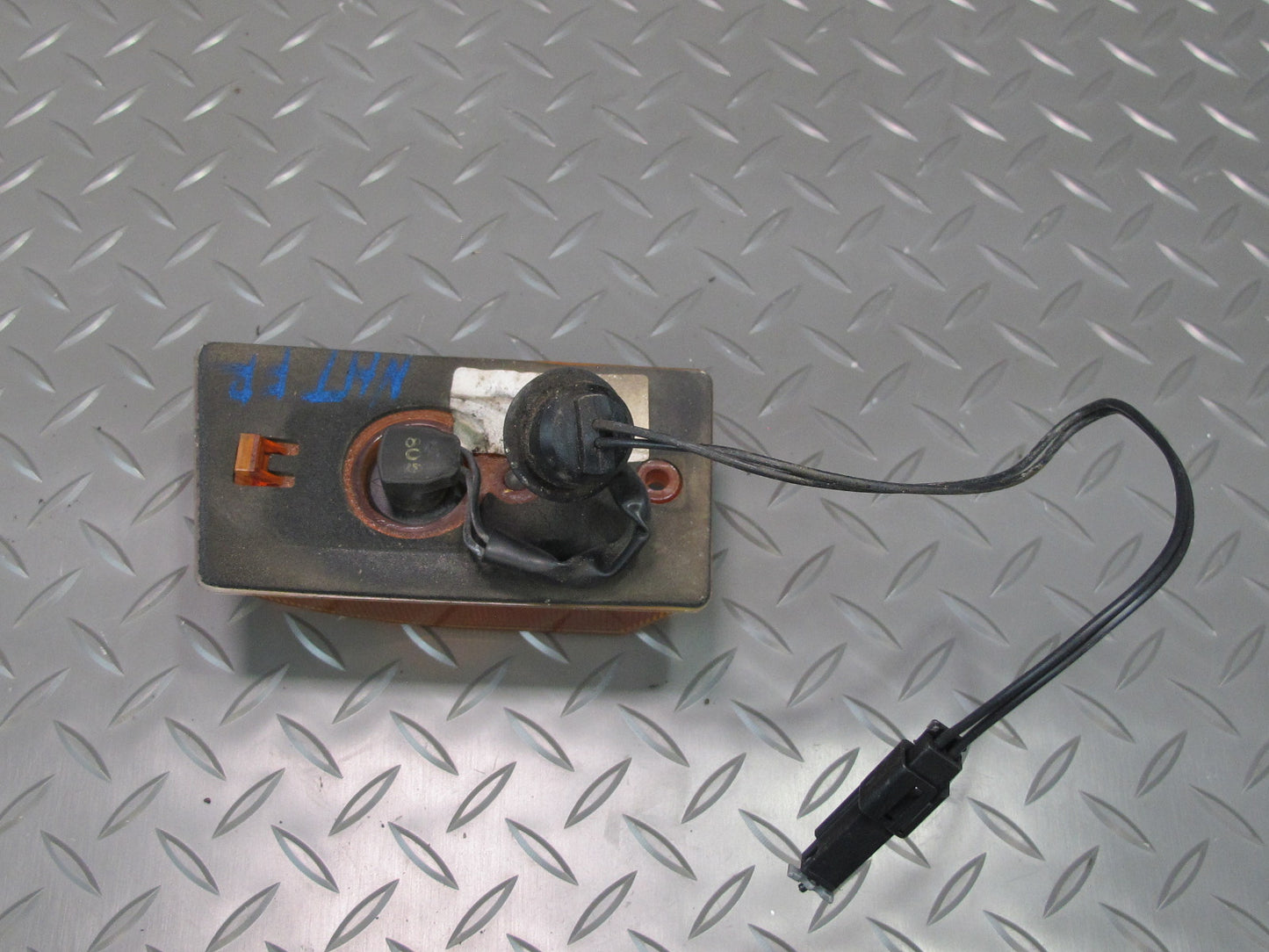 2003-2009 Hummer H2 Front Roof Clearance Marker Light Lamp Set of 2