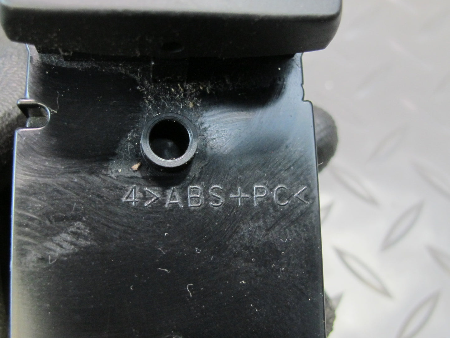 2008-2009 Hummer H2 Front Right Door Window Switch 10377669