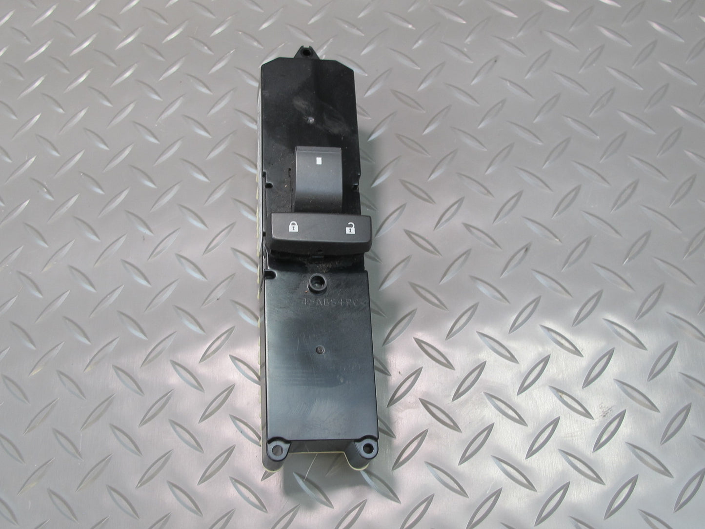 2008-2009 Hummer H2 Front Right Door Window Switch 10377669