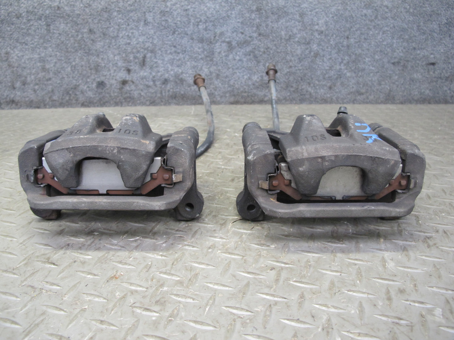 96-00 Toyota MARK2 JZX100 Tourer S Set of 2 Rear Left & Right Brake Caliper OEM