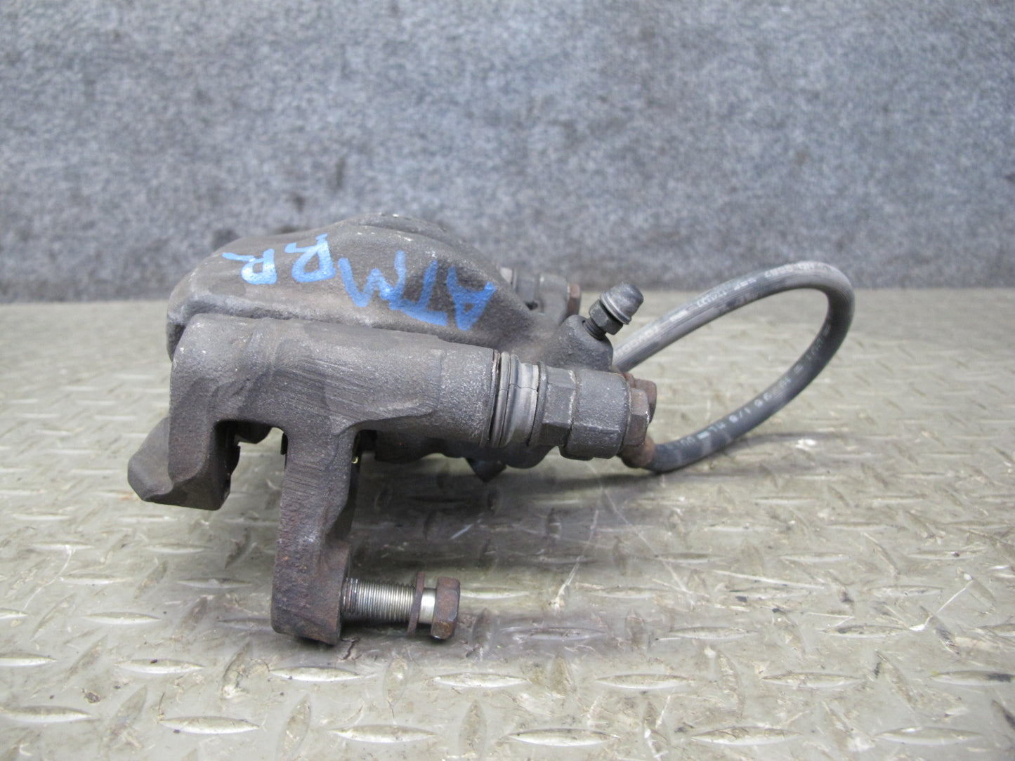 96-00 Toyota MARK2 JZX100 Tourer S Set of 2 Rear Left & Right Brake Caliper OEM