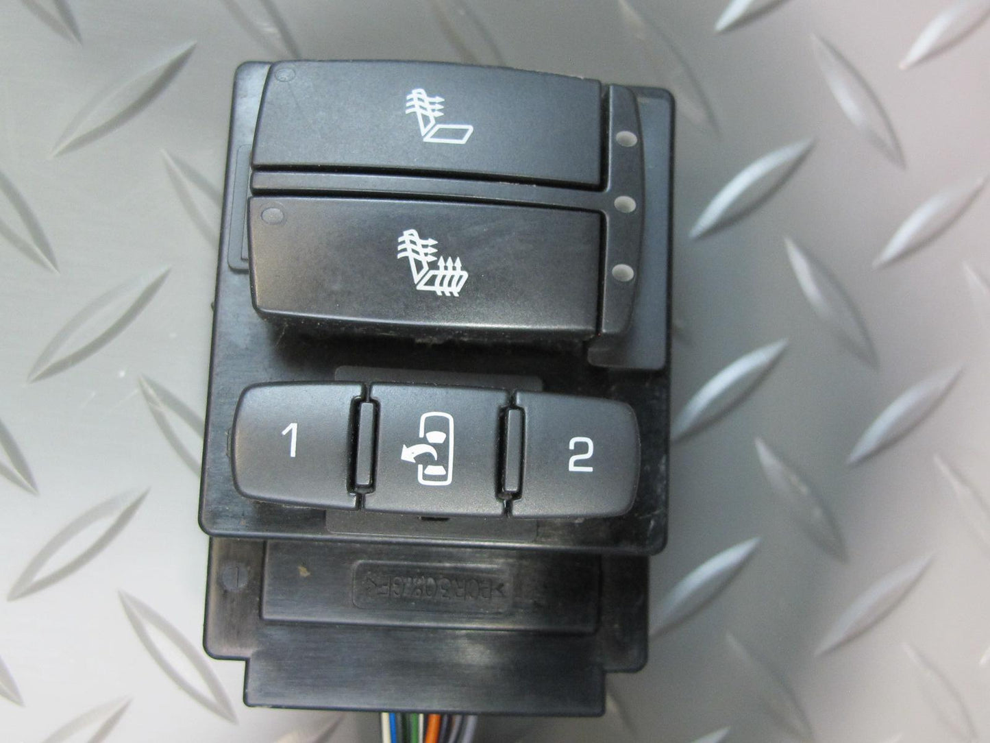 2008-2009 Hummer H2 Front Left Seat Adjustment Memory Control Switch